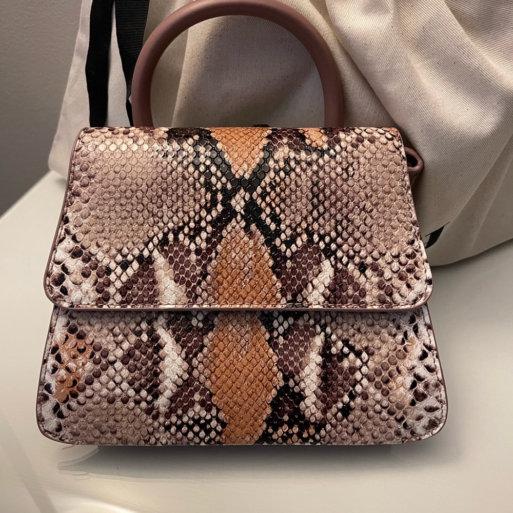 Crossbody bag